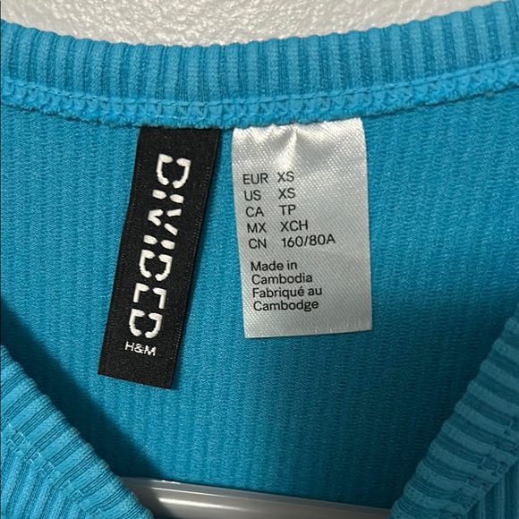 H&M Turquoise Ribbed Top - Picture 2 of 3